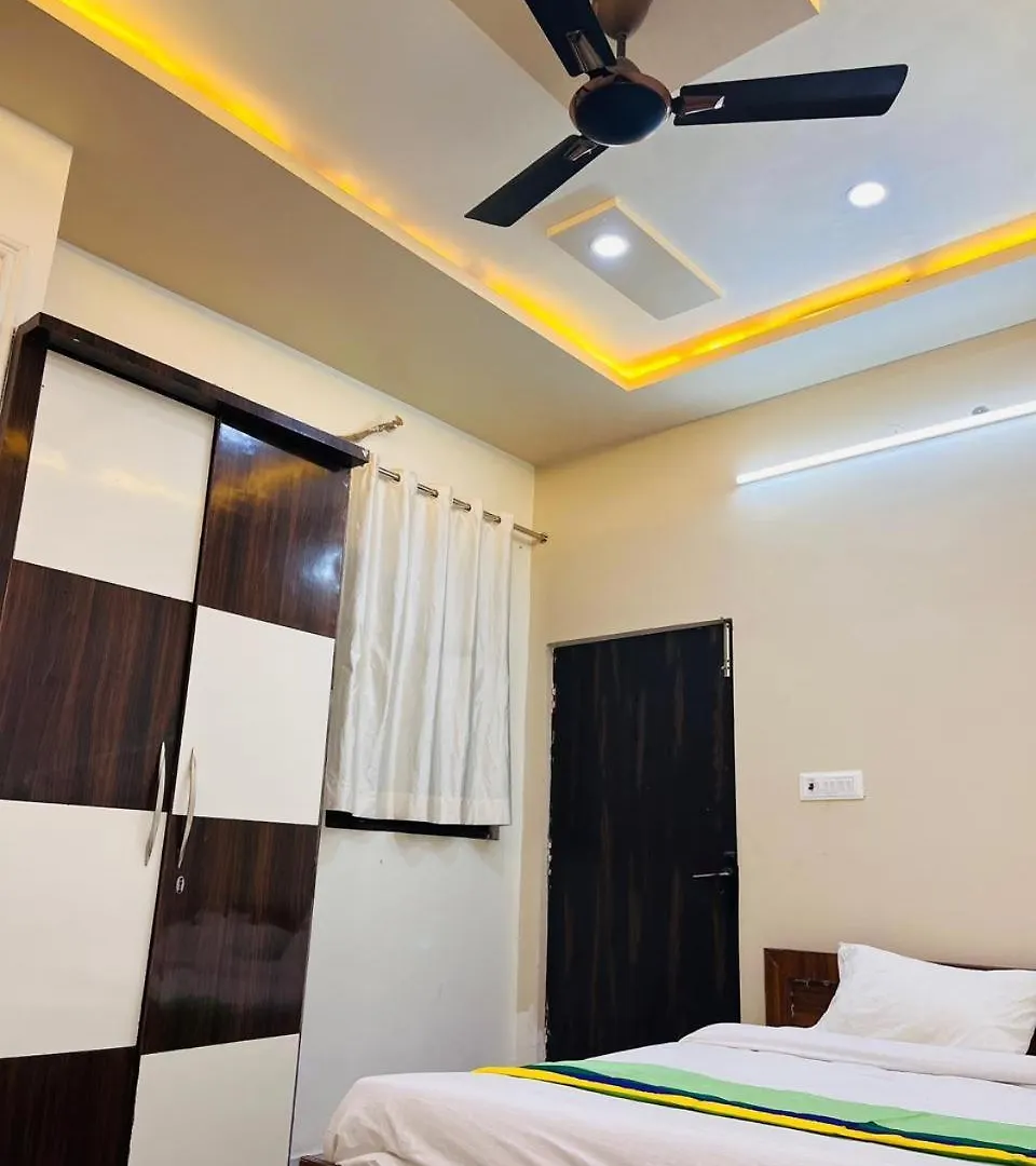 Stayever Agra  2*, Agra (Uttar Pradesh)