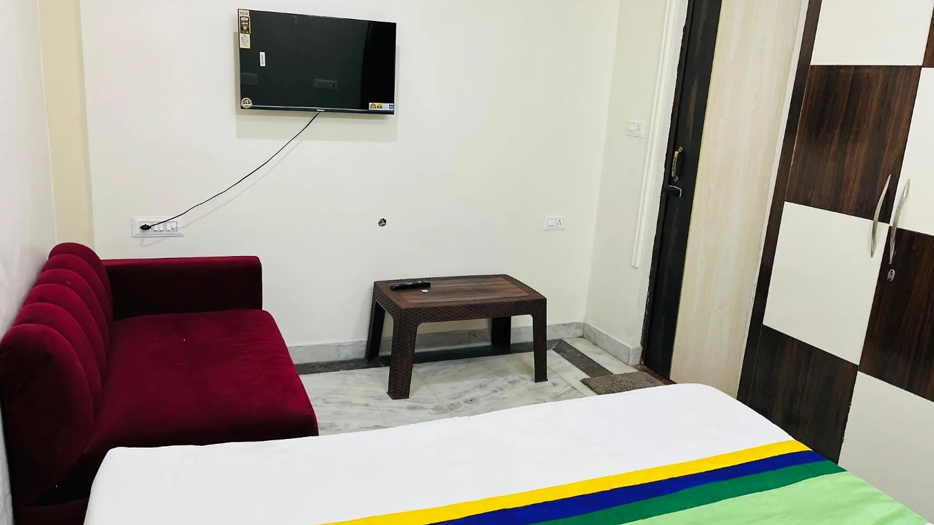 Stayever Agra  2*, Agra (Uttar Pradesh) India